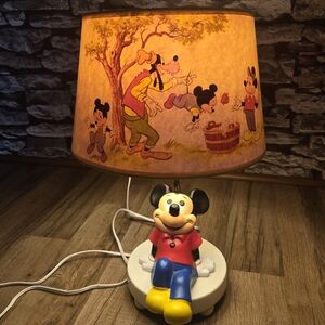 DISNEY Mickey Mouse Child Nursery Night Light &  Lamp W/ Shade Vintage 1981 Rare